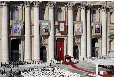 L’Eglise compte 35 nouveaux saints, dont 33 martyrs